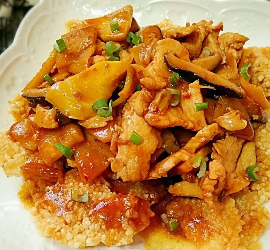 鍋巴肉片簡單又好吃，讓你愛上這樣一道獨(dú)特味道的美食