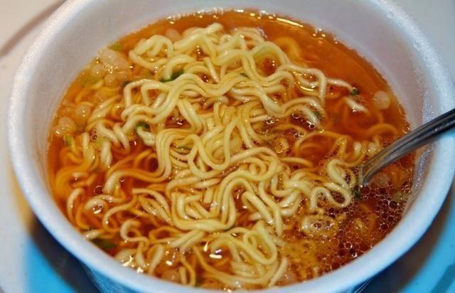 這四種早餐別再給孩子吃，特別是第二種