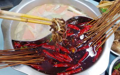 四川串串香技術(shù)培訓(xùn)哪里好？蜀味緣菜品腌粉的配方教學(xué)