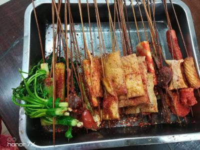 油炸串串香技術(shù)培訓(xùn)要收多少學(xué)費(fèi)？沒有時間限制