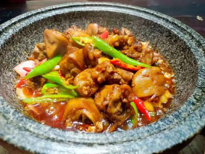 干鍋底料技術(shù)培訓(xùn)哪里靠譜？干鍋技術(shù)培訓(xùn)學(xué)校