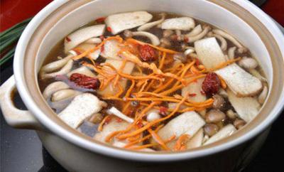 野生菌湯火鍋技術(shù)培訓(xùn)機(jī)構(gòu)哪里好？