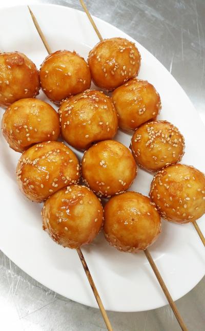 成都哪里學(xué)習(xí)正宗小吃技術(shù)？ 街邊糖油果子技術(shù)培訓(xùn)