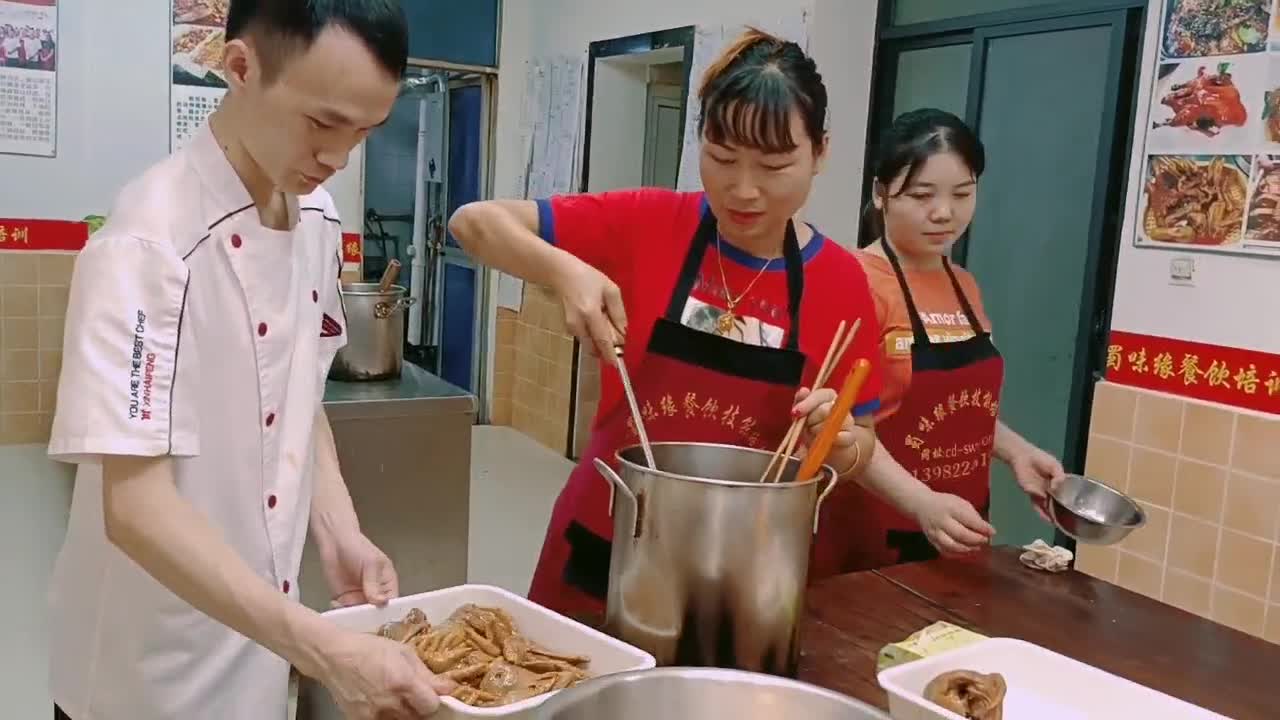 培訓(xùn)面食中心技術(shù)有哪些？蜀味緣早餐技術(shù)培訓(xùn)中心