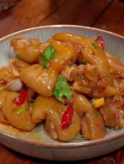 酸辣豬蹄技術(shù)培訓(xùn)班在哪里學(xué)？酸辣豬蹄技術(shù)培訓(xùn)在哪里有？