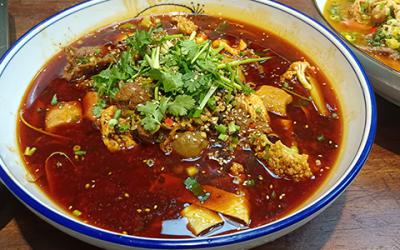 冒菜培訓(xùn)多少錢？  冒菜培訓(xùn)多少錢？